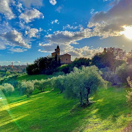 Palazzo Del Papa Country Suites Сієна Екстер'єр фото